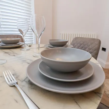 The Salisbury Sleeps 4 Classic *