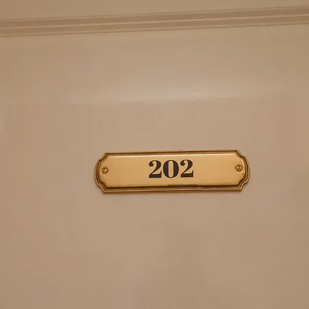 202 The Salisbury