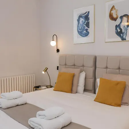 The Salisbury Sleeps 4 Classic