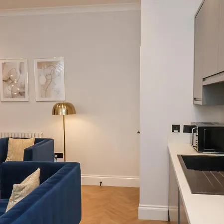 The Salisbury Sleeps 4 Classic Scarborough